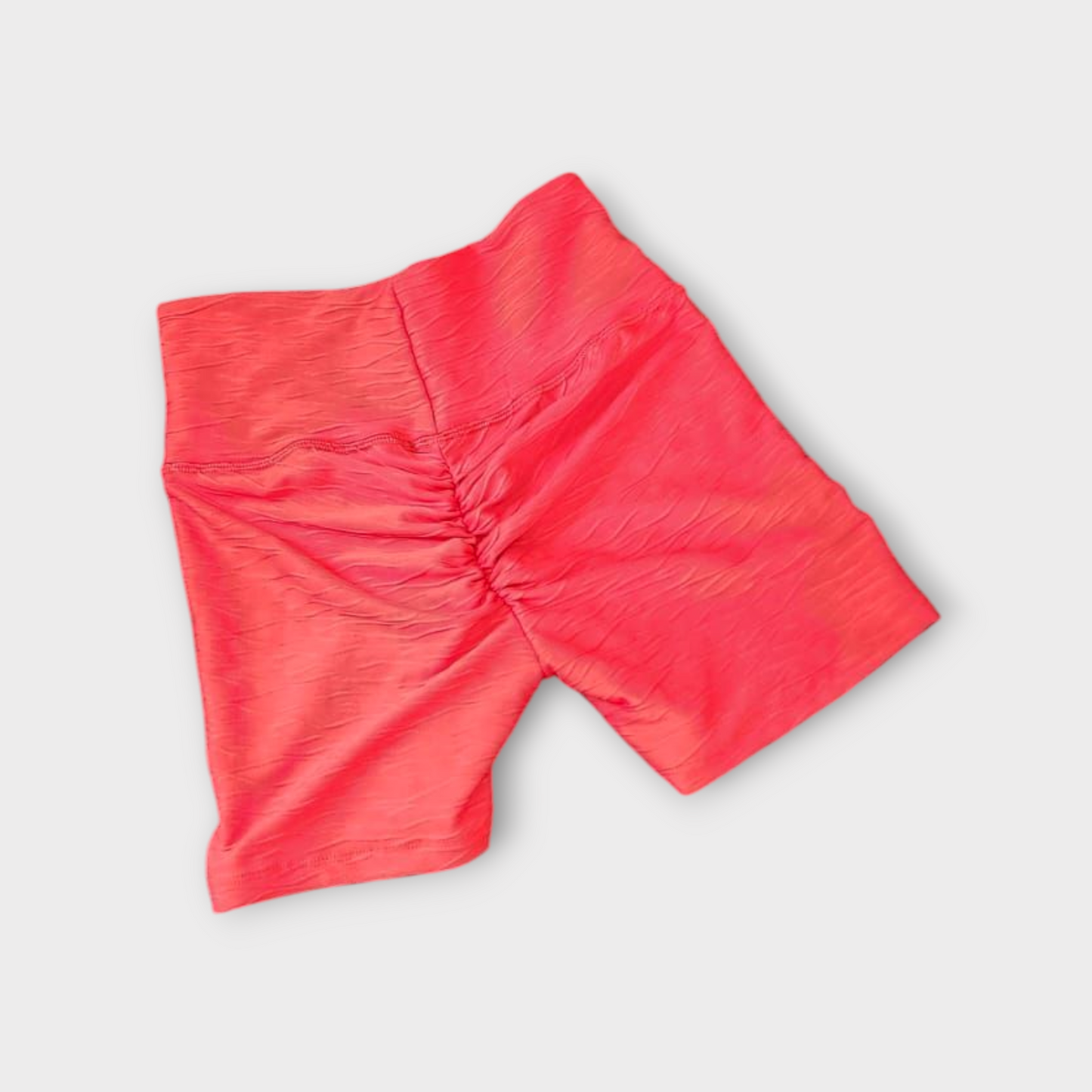 Short realce glúteos